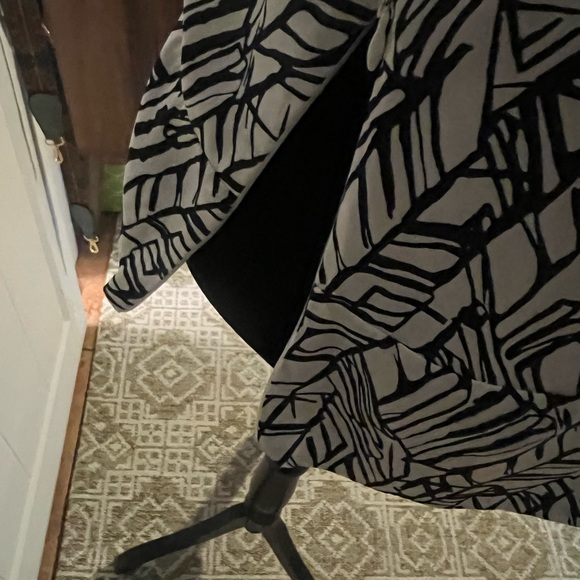 BCBG HALTER SATIN DRESSY TOP MED - Picture 6 of 7